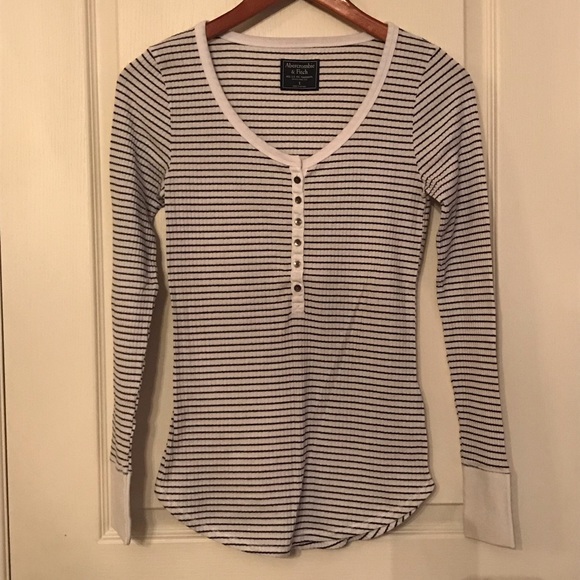 Abercrombie & Fitch henley - Picture 1 of 5